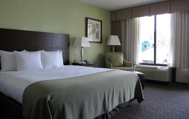 Clarion Inn & Suites Conference Center Covington Dış mekan fotoğraf